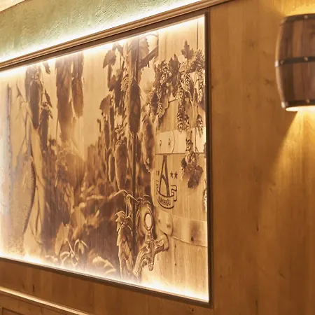 Wander- Und Aktivhotel Adam Braeu 4*