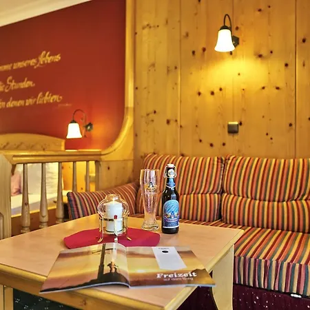 Wander- Und Aktivhotel Adam Braeu 4*