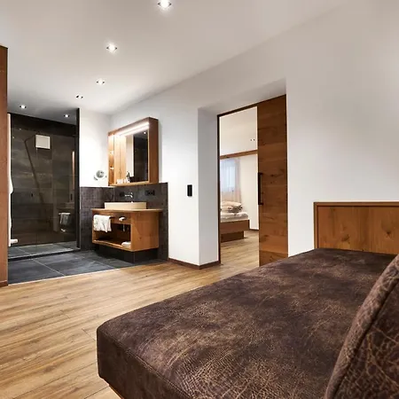 Hotel Wander- Und Aktivhotel Adam Braeu 4*