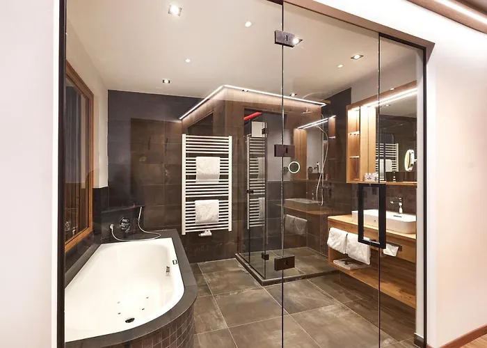 Wellness- Und Bierhotel Adam Braeu Hotel