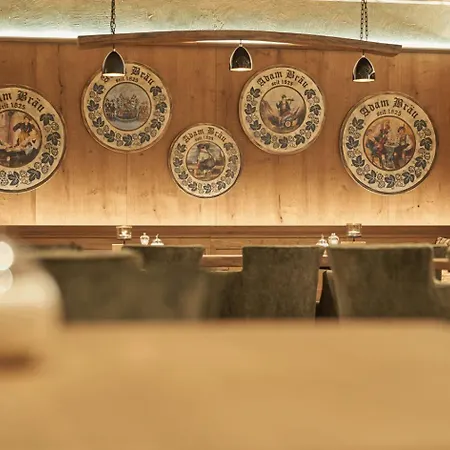 Wellness- Und Bierhotel Adam Braeu 4* بودنمايس